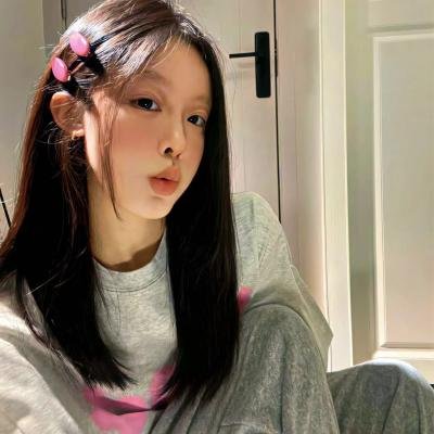 尼维尔内来的美女